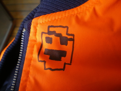 [:>] Jacket